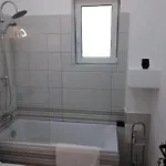 Πανσιόν Casa Kim 4*